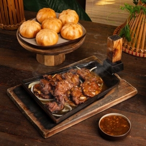 Bò thiếc bảng gang
