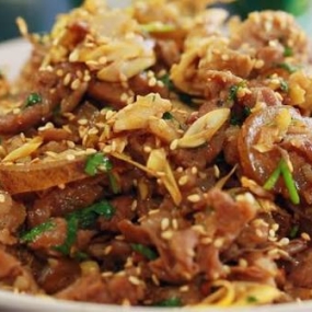 Bò xào sa tế