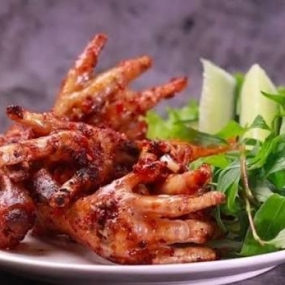 Chân gà rút xương nướng muối ớt