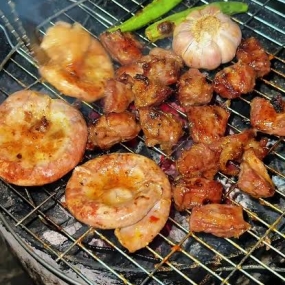 Chẳng dừng nướng ngũ vị