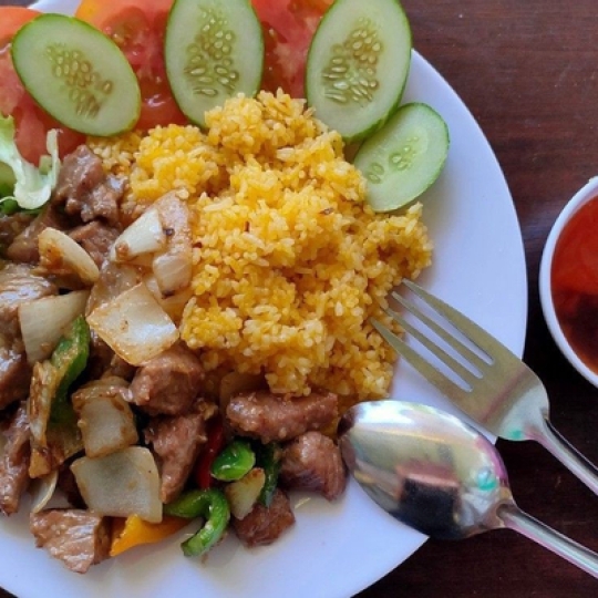 Cơm bò lúc lắc