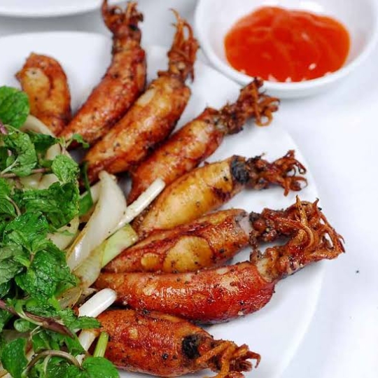 Mực chiên nước mắm