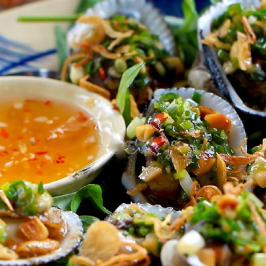 Sò dương nướng mỡ hành / con
